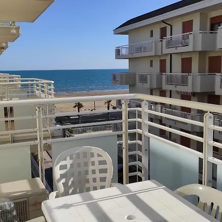 Apartamento Diplomatic Bilo Vista Mare Piazza Torino Lido di Jesolo